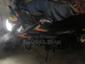 Honda Hornet 2018 Yellow