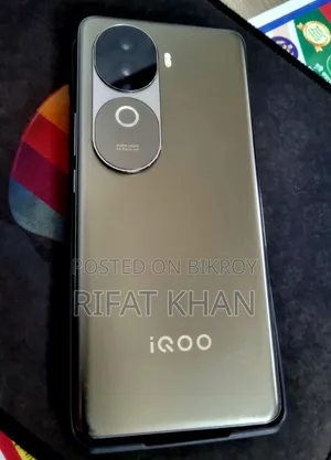 iQOO 128 GB