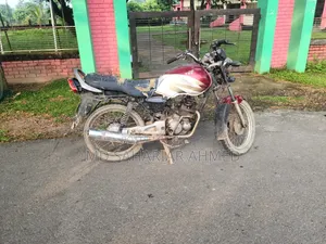 টিভিএস ২০২০ লাল