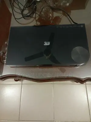 SAMSUNG Full HD Blu-Ray and DVD 3D Player for Sell.