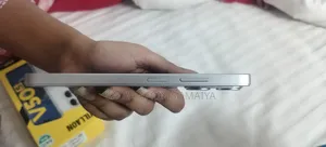 নিউ ভিলিয়ন ভি৫০এস ৬৪ জিবি সাদা