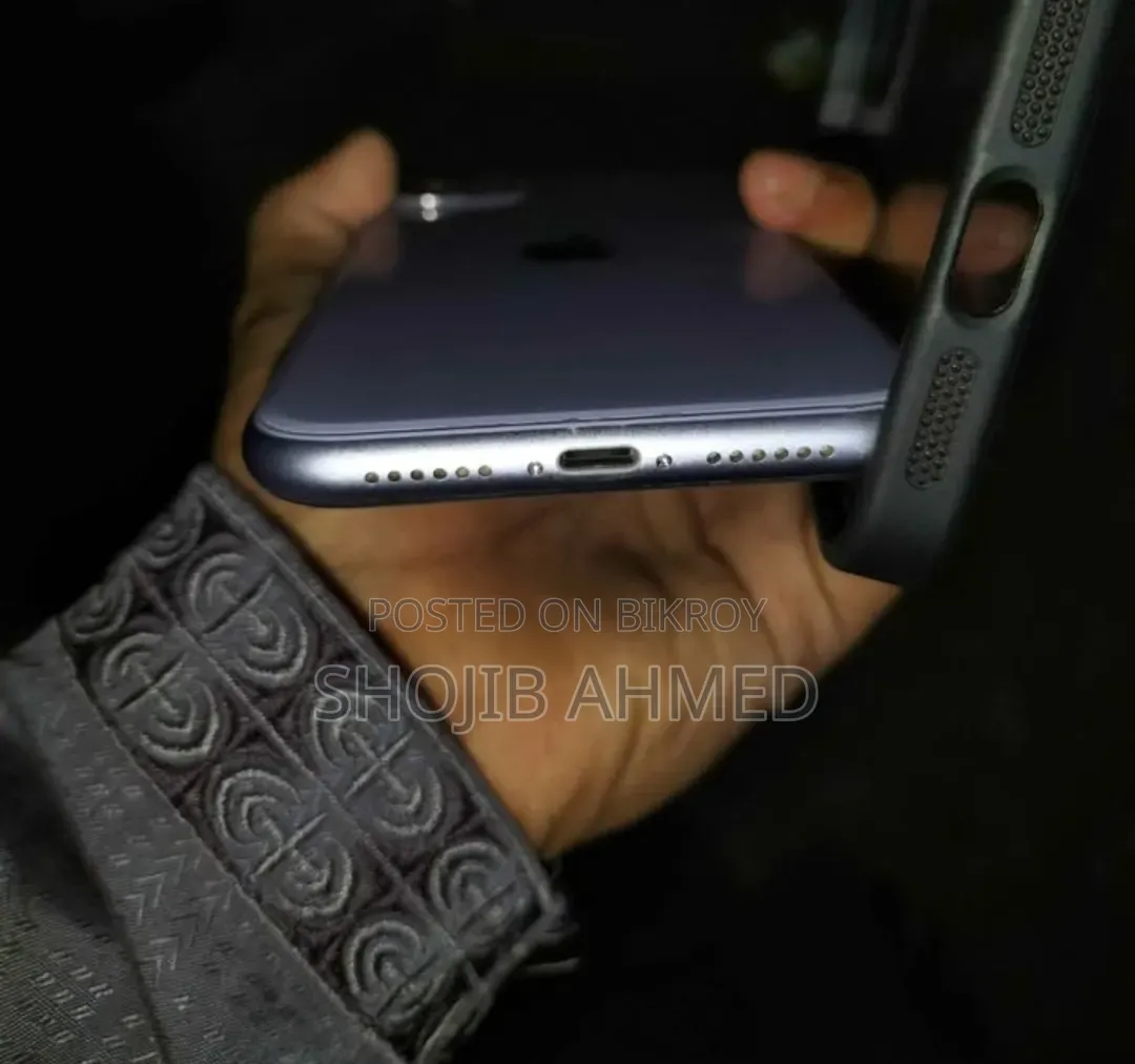 অ্যাপল আইফোন ১১ ১২৮ জিবি
