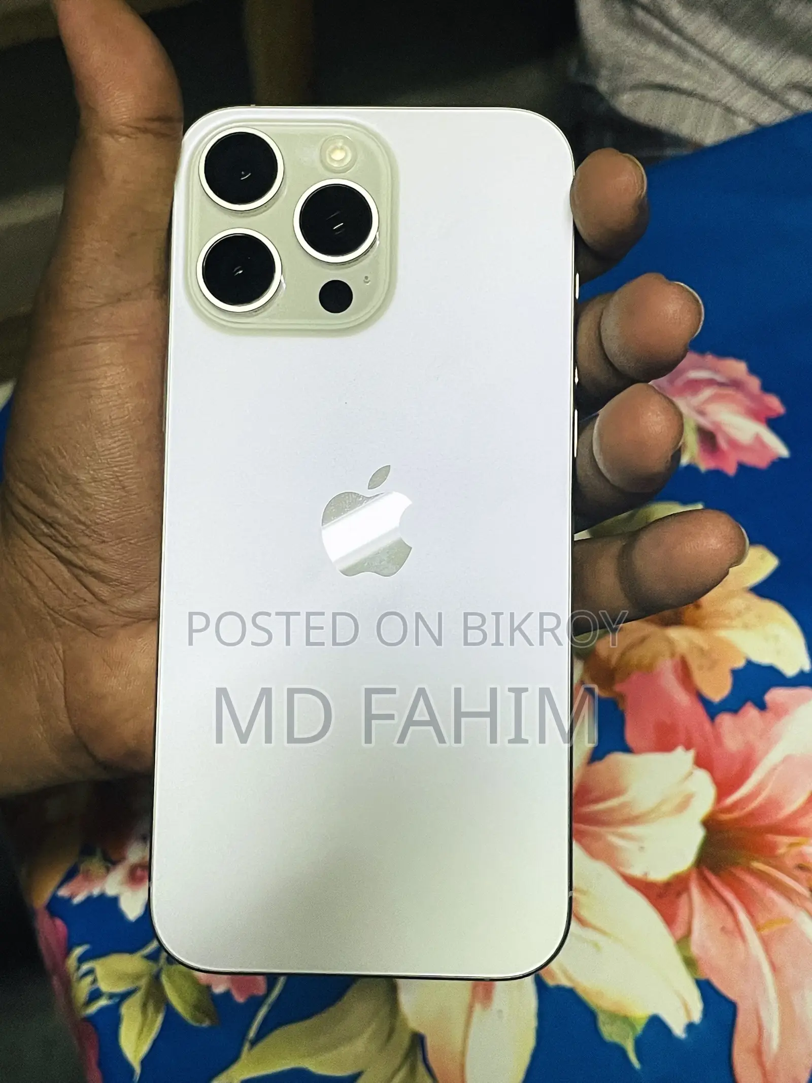 অ্যাপল আইফোন ১৬ প্রো ম্যাক্স ২৫৬ জিবি হোয়াইট