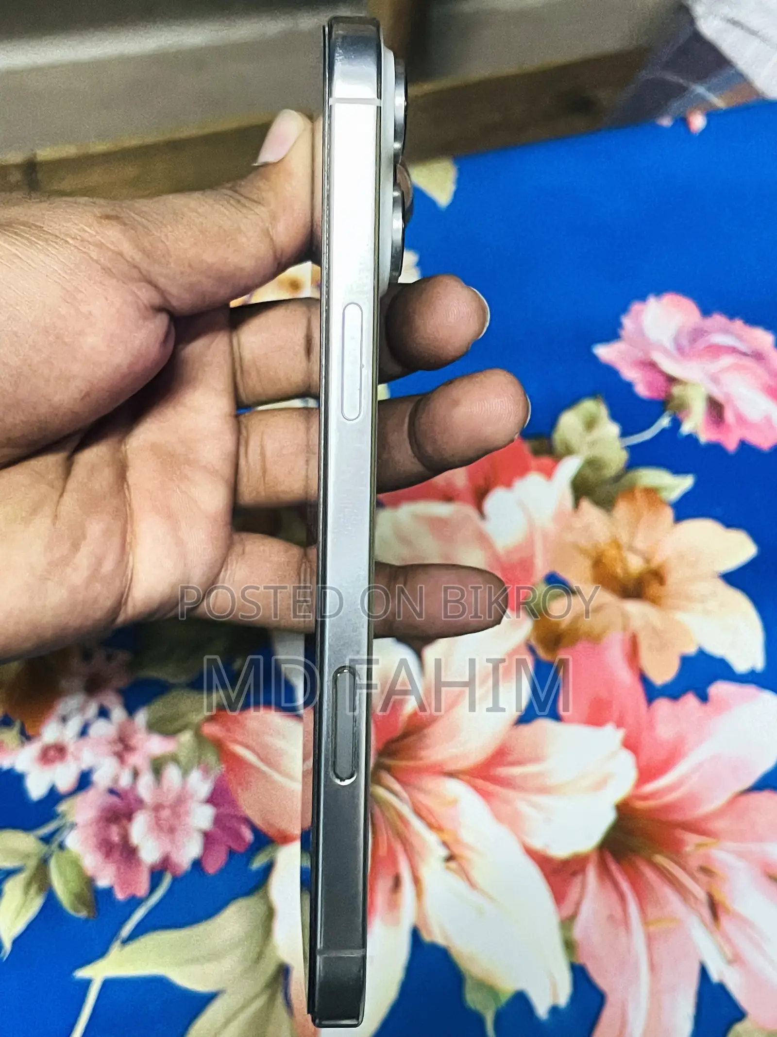 অ্যাপল আইফোন ১৬ প্রো ম্যাক্স ২৫৬ জিবি হোয়াইট