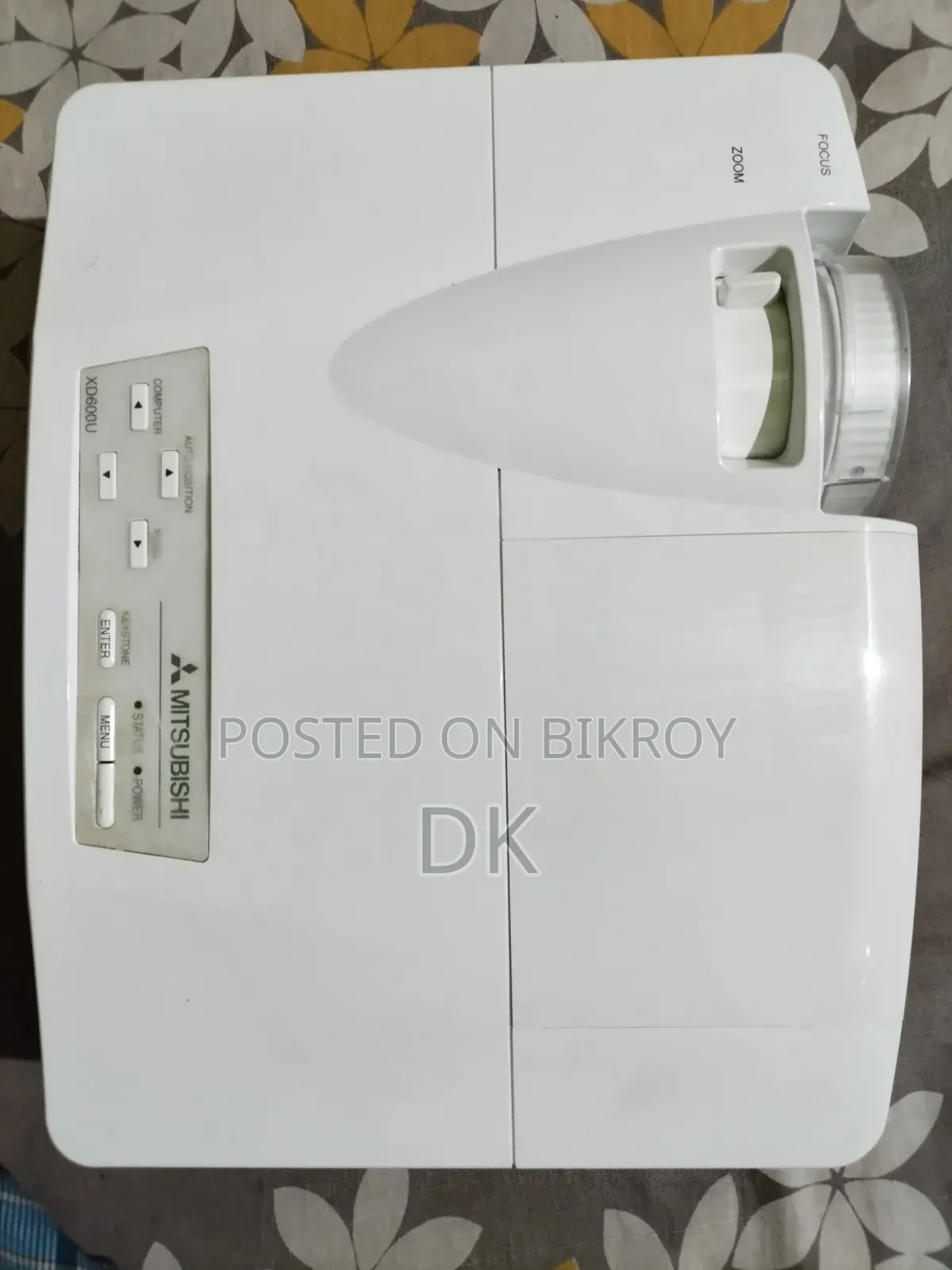 ডিএলপি মিতসুবিশি এক্সডি ৬০০ইউ প্রজেক্টর