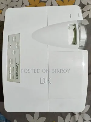 ডিএলপি মিতসুবিশি এক্সডি ৬০০ইউ প্রজেক্টর