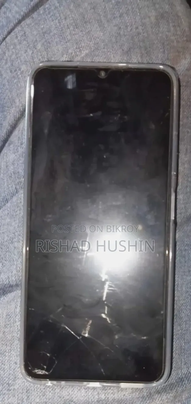 Infinix Hot 30 128 GB Blue