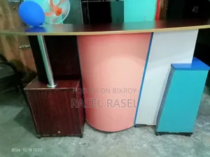 ডেক্স টেবিল