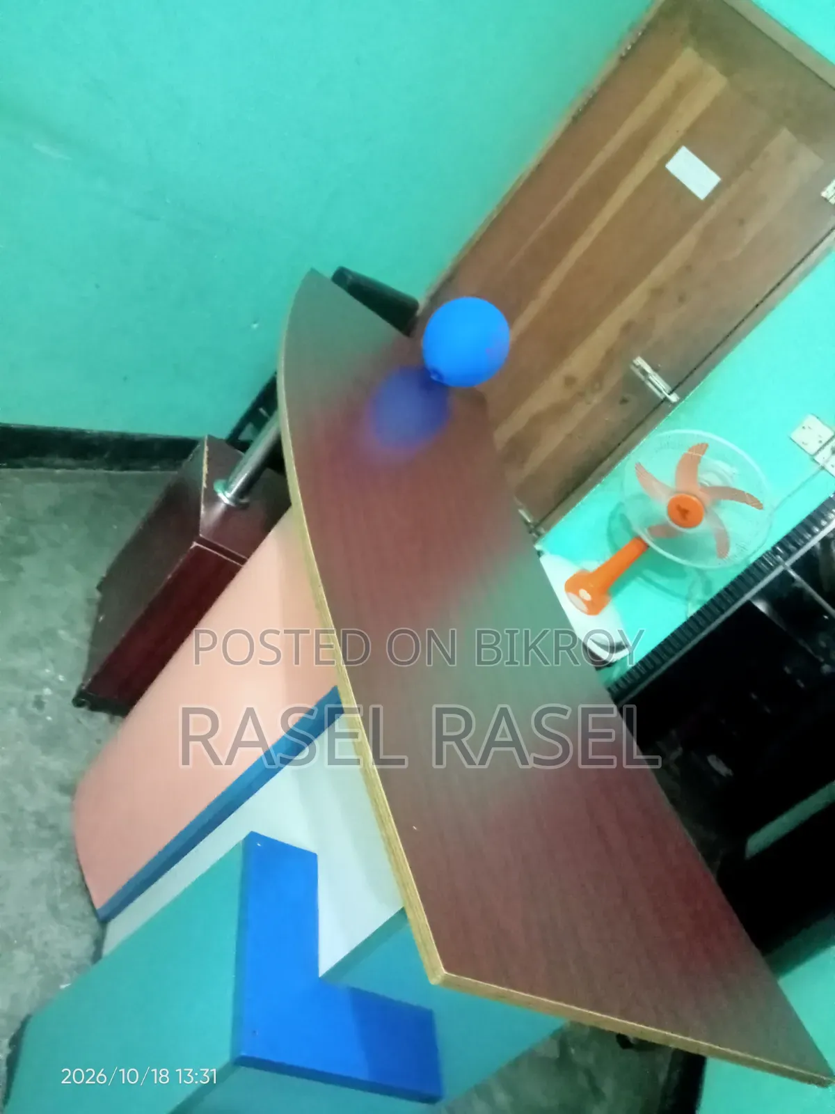 ডেক্স টেবিল