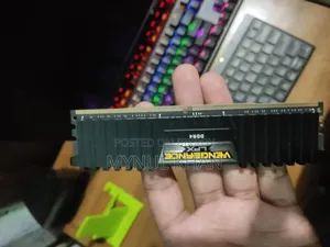 Corsair 16GB DDR4 3200MHz RAM