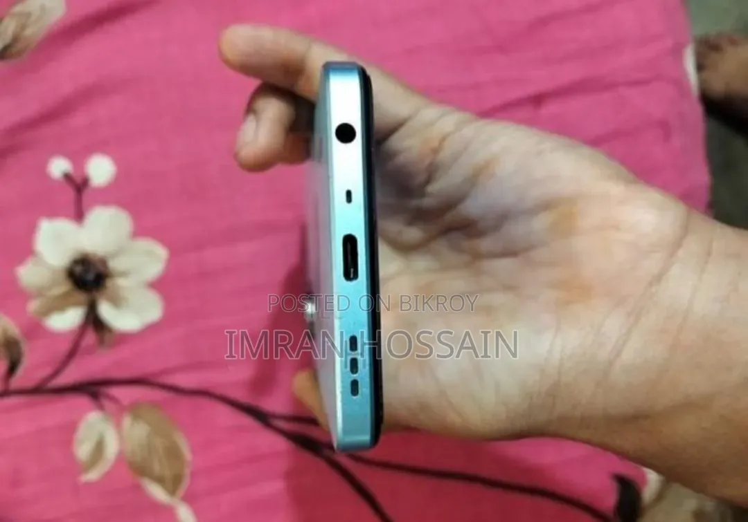 Oppo A18 128 GB Blue