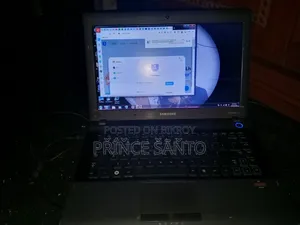 Laptop Samsung RV513 4GB Intel Core i5 SSD 512GB