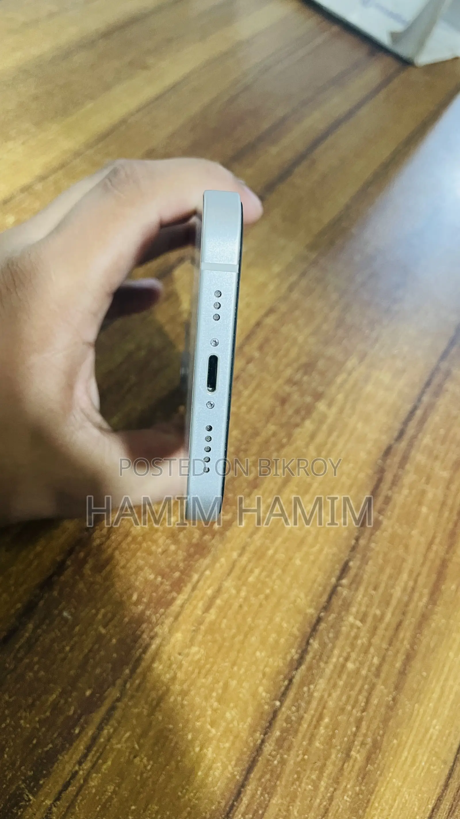 অ্যাপল আইফোন ১২ ১২৮ জিবি হোয়াইট