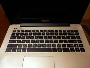 Laptop Asus A42DE 4GB RAM Intel Core i3 500GB HDD