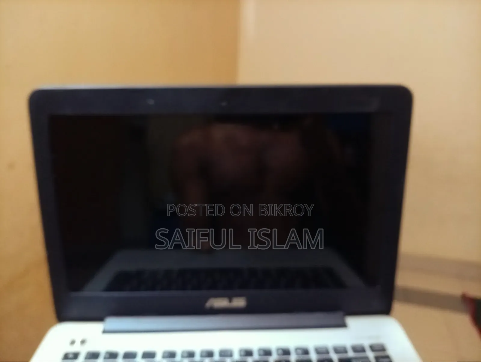 Laptop Asus A42DE 4GB RAM Intel Core i3 500GB HDD