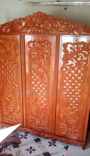 শেগুন কাঠের আলমারি ৩ বছর ব্যবহার করা