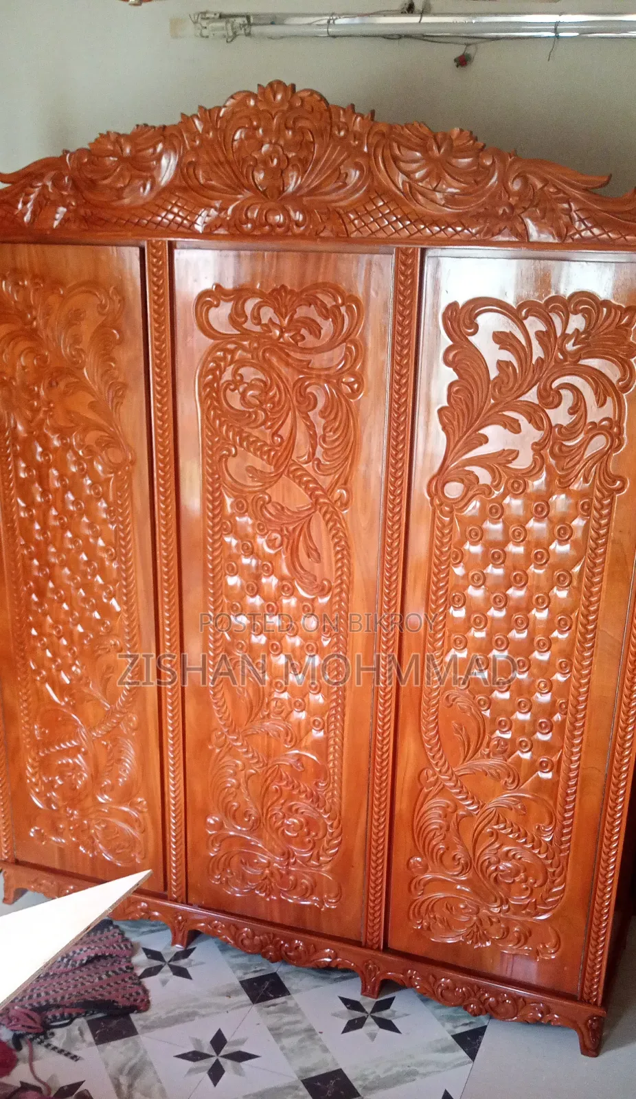 শেগুন কাঠের আলমারি ৩ বছর ব্যবহার করা