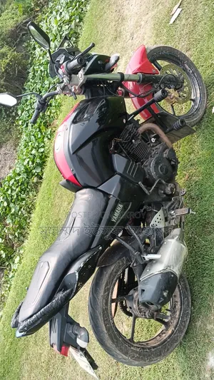 ইয়ামাহা এফজেড-এক্স ২০১৩ কালো