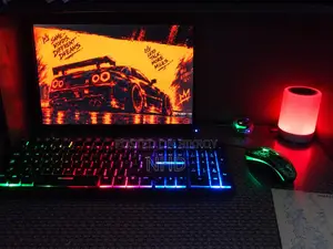 Desktop Computer Gigabyte 8GB AMD HDD+SSD 750GB