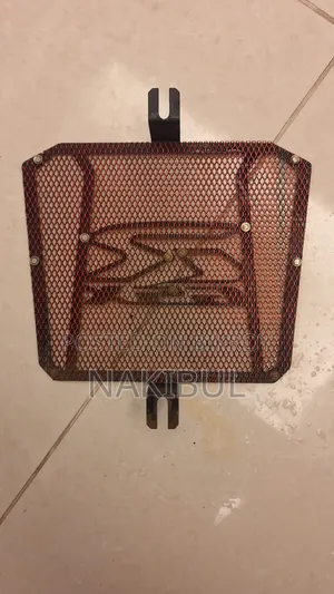 রেডিয়েটর গার্ড / কভার