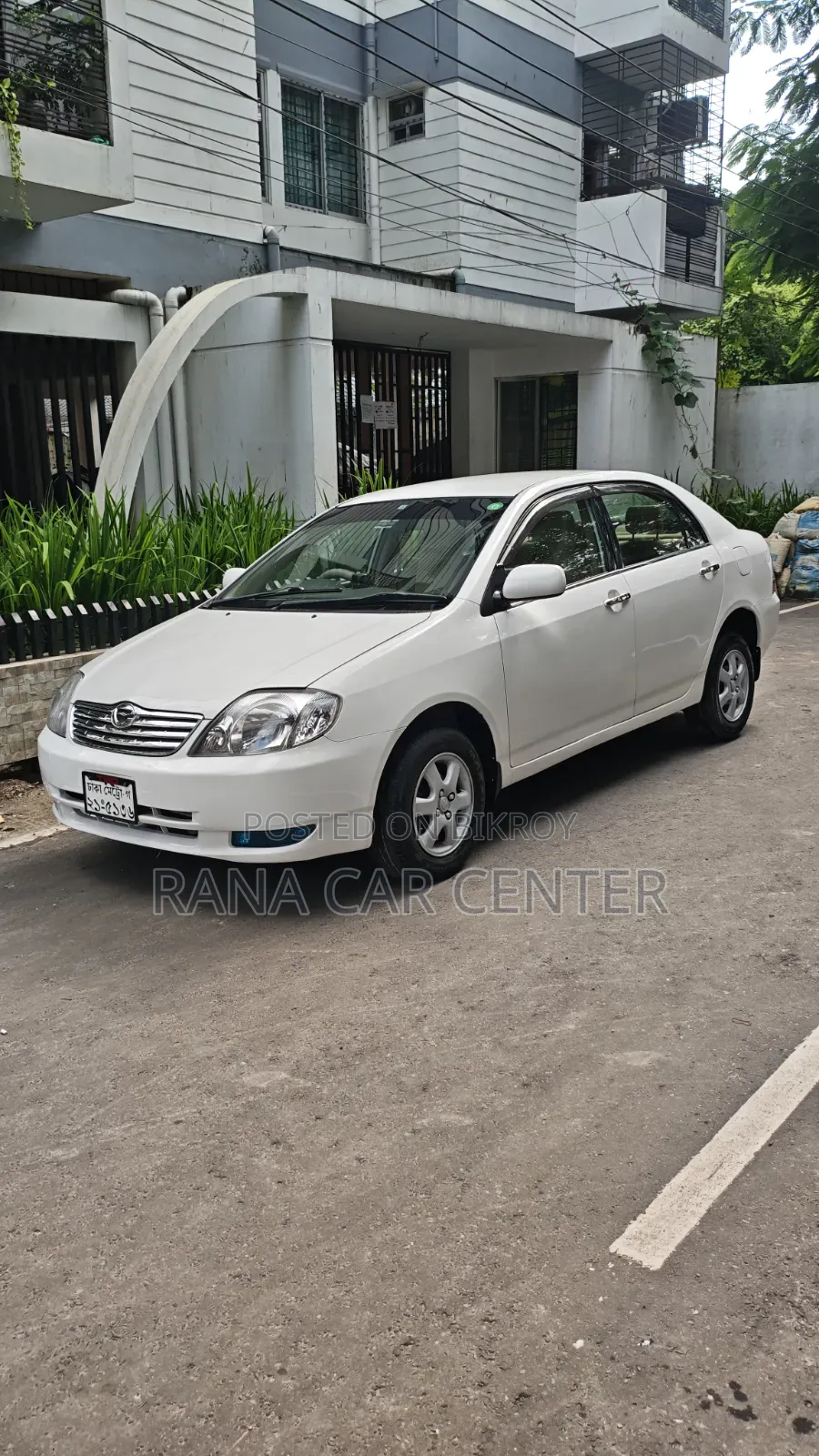 টয়োটা করোল্লা সেডান ২০০৩ হোয়াইট