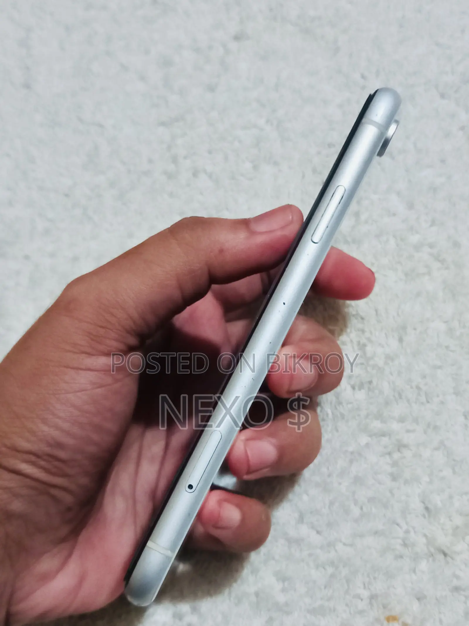 Apple iPhone XR 64 GB White