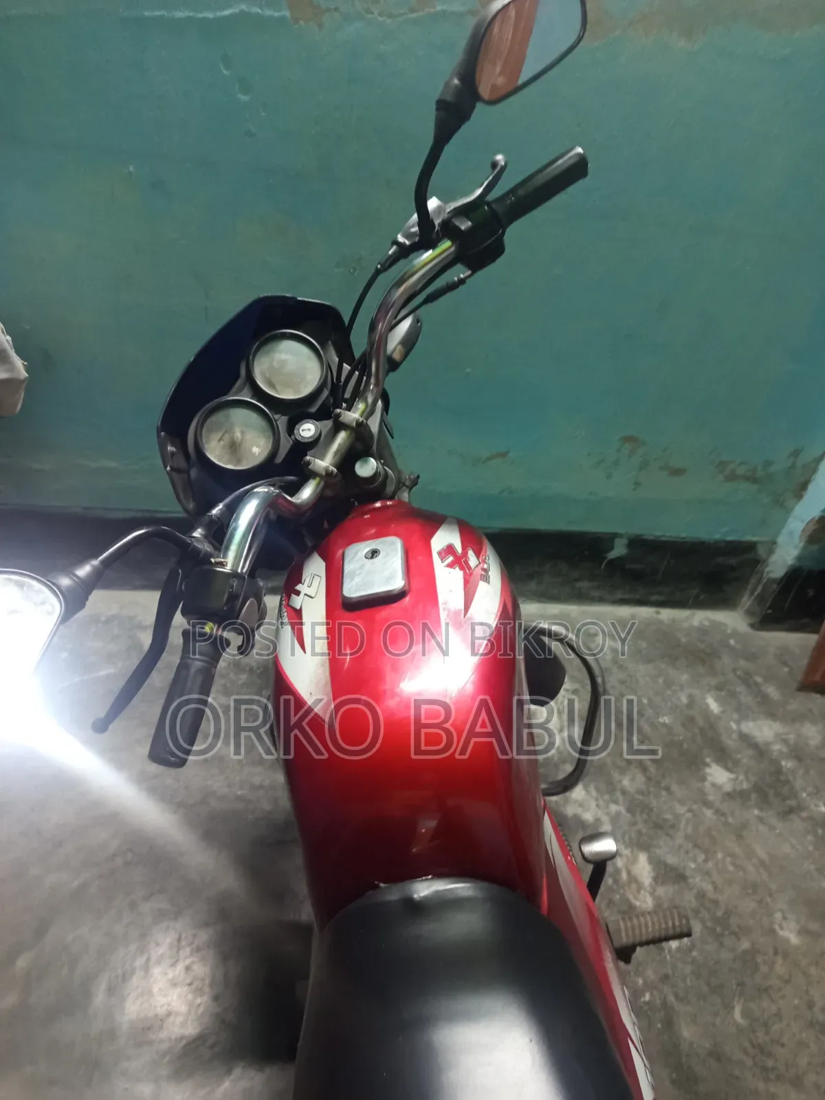 বাজাজ ২০১৪ রেড