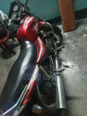 বাজাজ ২০১৪ রেড