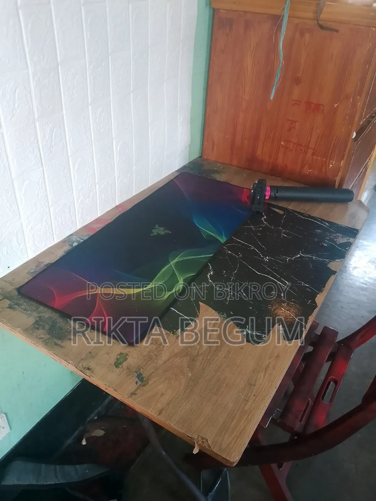 স্টাডি টেবিল
