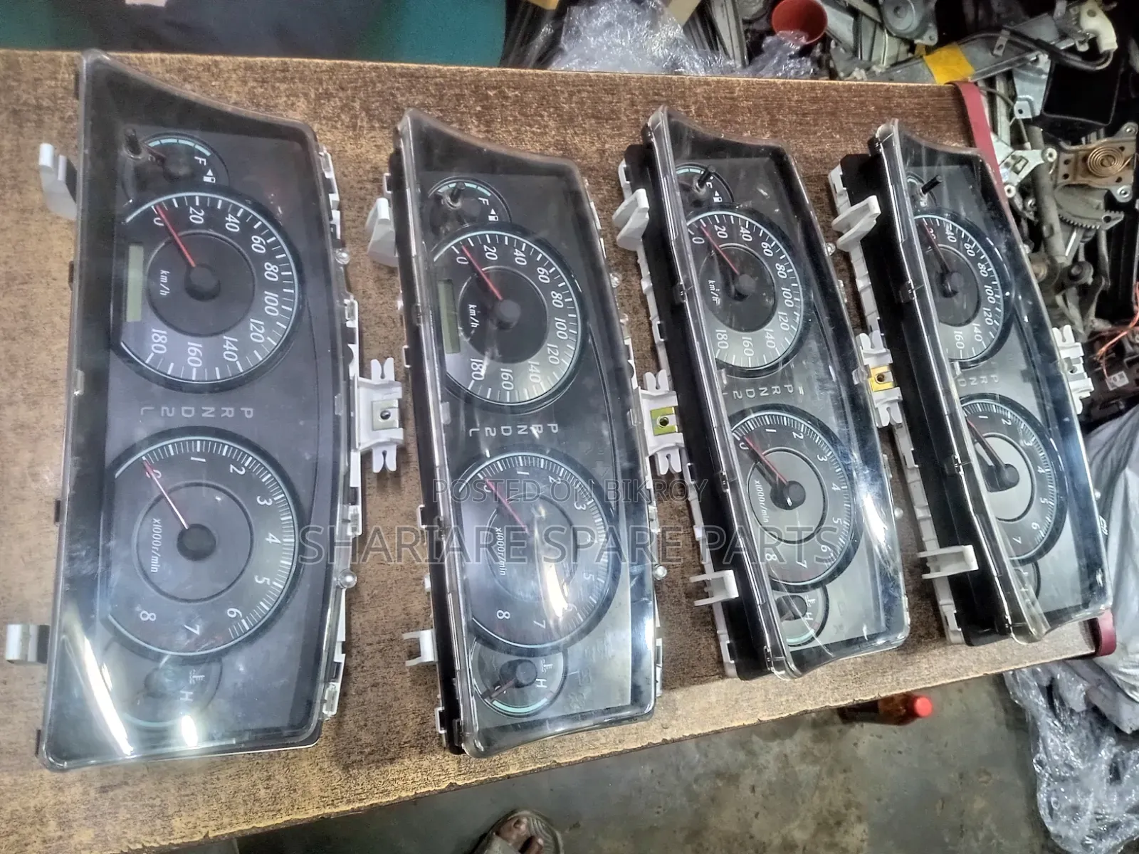 টয়োটা জি-করোলা আরপিএম মিটার