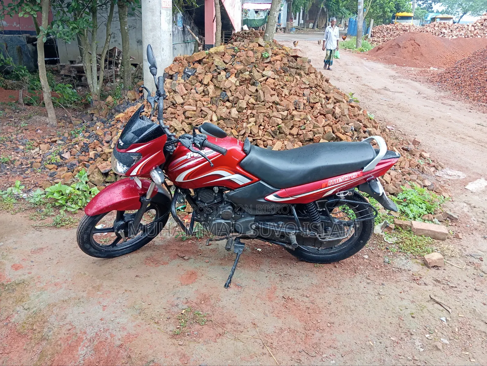 New TVS Metro 2021 Red
