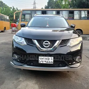 Nissan X-Trail 2.0 Hybrid Front Wheel Drive 2016 Black