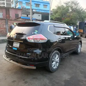 Nissan X-Trail 2.0 Hybrid Front Wheel Drive 2016 Black