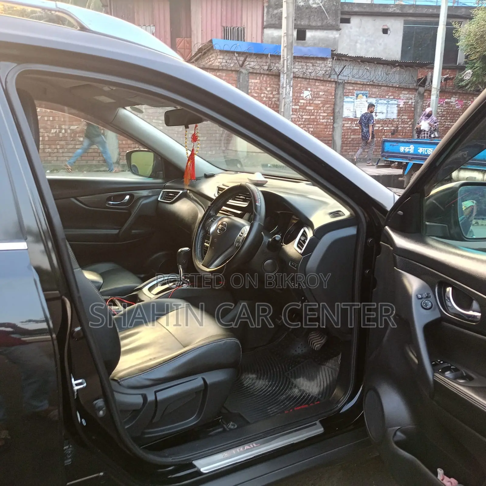 Nissan X-Trail 2.0 Hybrid Front Wheel Drive 2016 Black