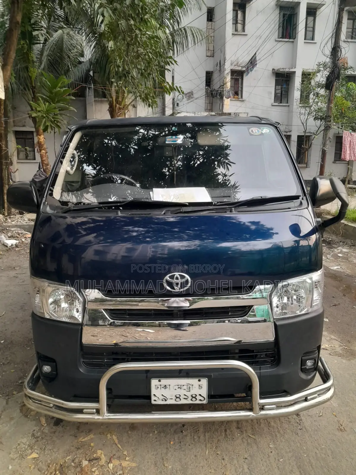 Toyota HiAce 2012 Blue