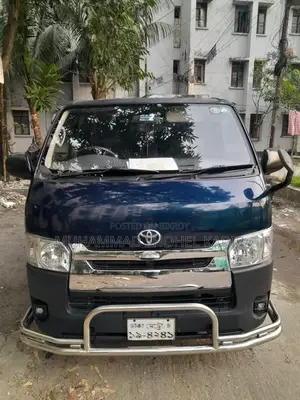 Toyota HiAce 2012 Blue