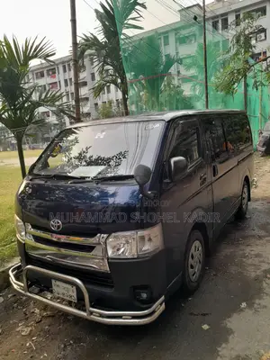 Toyota HiAce 2012 Blue