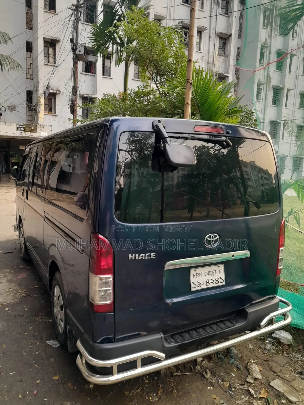 Toyota HiAce 2012 Blue