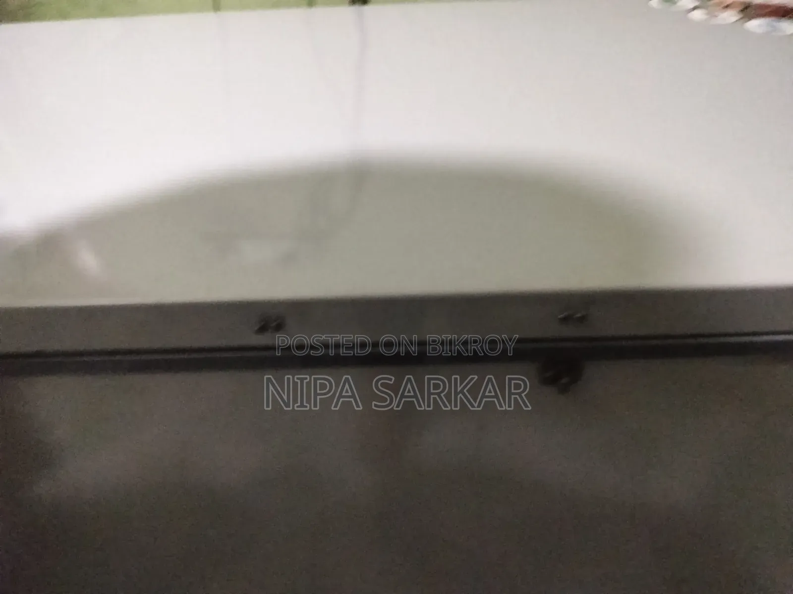 সিঙ্গার ডিপ ফ্রিজ ৩০০ লিটার সম্পূর্ণ চালু অবস্থায় বিক্রি করা হবে