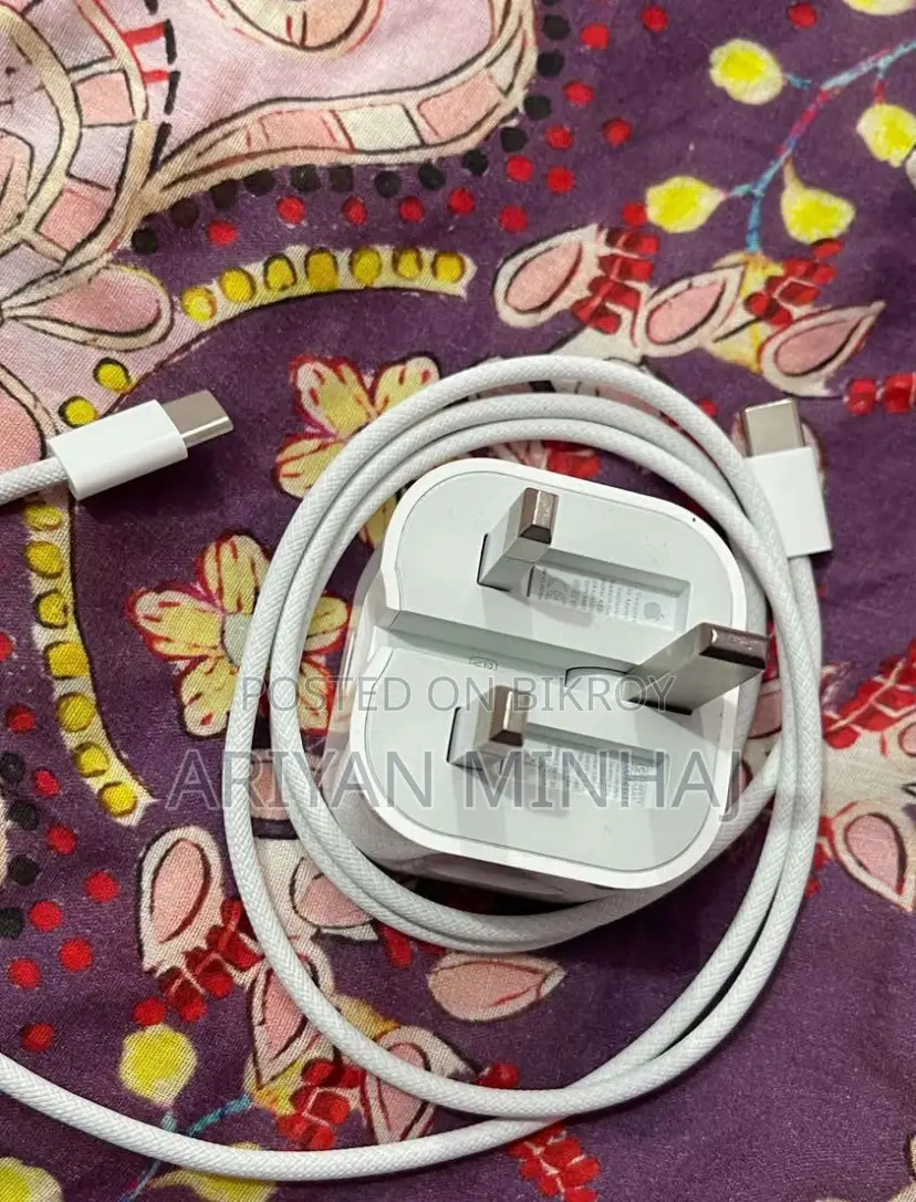 iPhone 15 Pro Max Box Original Cable & Charger