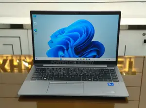 Laptop HP ZBook Firefly G8 16GB Intel Core i7 SSD 512GB