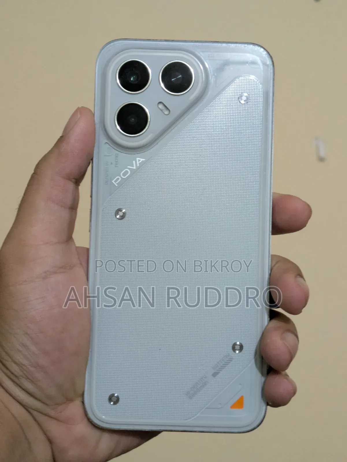 টেকনো পোভা ৭ প্রো ৫জি ২৫৬ জিবি হোয়াইট