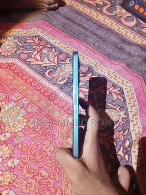 Helio 15 128 GB Green