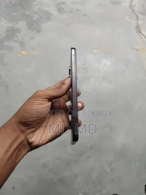 ভিভো ওয়াই১৮ ১২৮ জিবি রেড