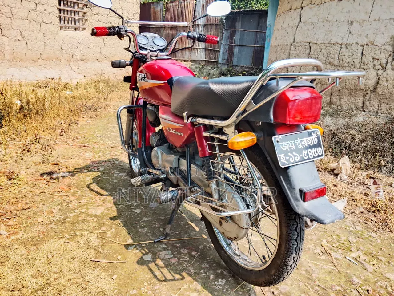 Honda 2006 Red