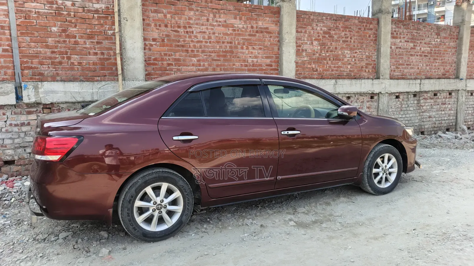 Toyota Premio 1.5 Front-Wheel Drive 2021 Maroon