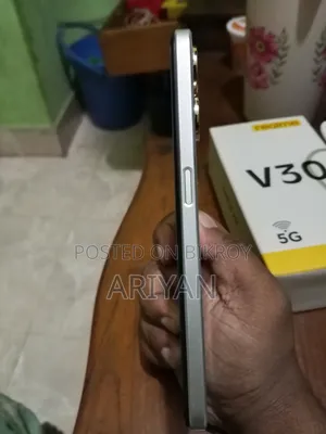 রিয়েলমি ২৫৬ জিবি গোল্ড
