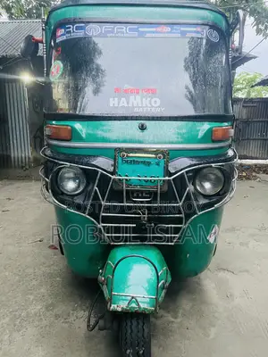 Bajaj Platina 2014 Green