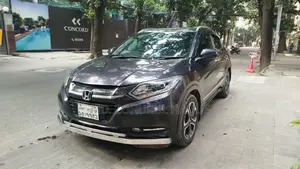 হোন্ডা ভেজেল ১.৫ হাইব্রিড ফোর হুইল ড্রাইভ ২০১৪ গ্রে