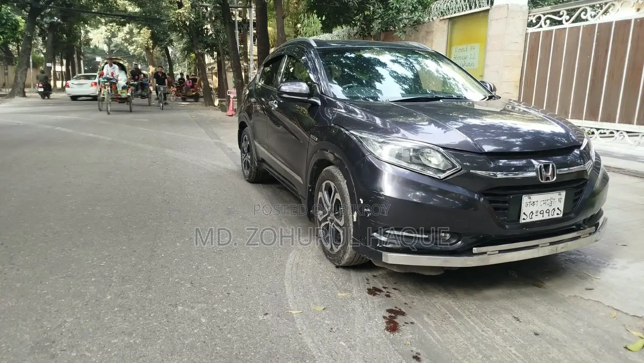 হোন্ডা ভেজেল ১.৫ হাইব্রিড ফোর হুইল ড্রাইভ ২০১৪ গ্রে